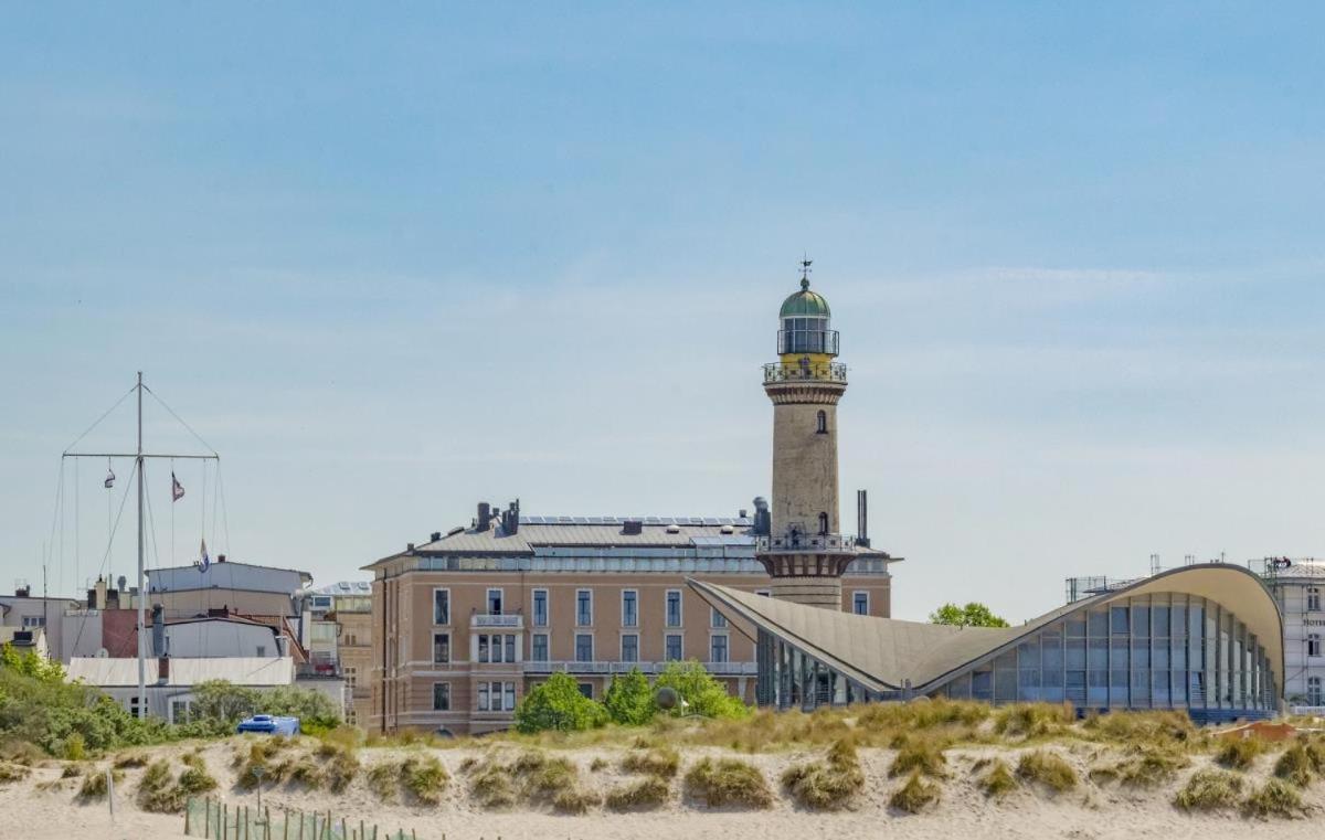 Mond, Am Warnemuender Kirchenplatz Apartment Rostock Exterior photo
